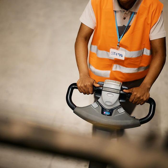Electric Pallet Truck: The Future of Warehousing